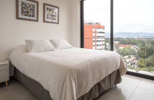 Zona 14 Apartment | Ero 1003 - Elemento. A digital nomad's paradise, 5 min away from the airport.