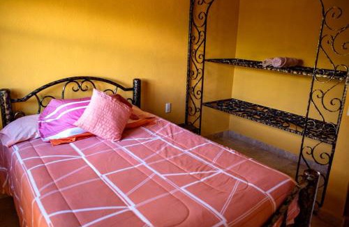 Amacuzac House | Escápate a una quinta con alberca, asador y diversión en familia
