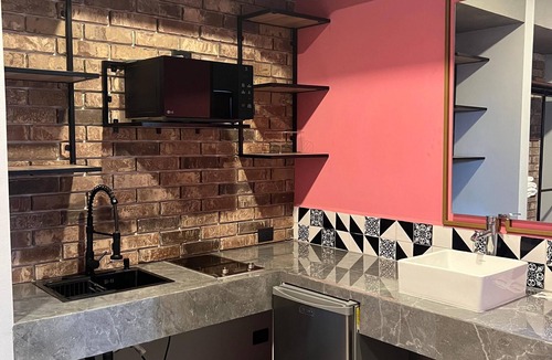 Monterrey Centro Hotel | Estudios amueblados y equipados con cocineta en ubicación Céntrica MTY