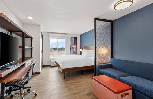 Biggs Field Hotel | Everhome Suites El Paso Airport Near Fort Bliss by Choice Hotels
