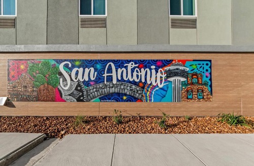West San Antonio Hotel | Everhome Suites San Antonio Lackland near SeaWorld by Choice Hotels