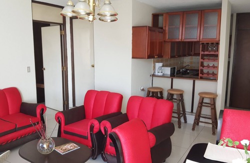 Zona 9 Apartment | Executive Apartment: Business/Airport Area Guatemala City