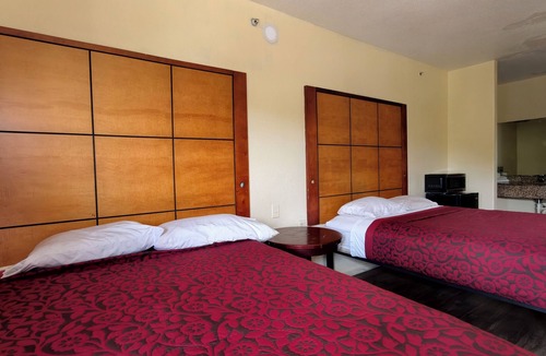 Rio Vista Hotel | Executive Inn & Suites San Marcos, TX