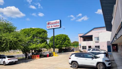Rio Vista Hotel | Executive Inn & Suites San Marcos, TX