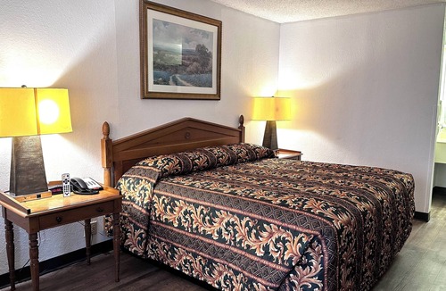 Dallas Hotel | Executive Inn