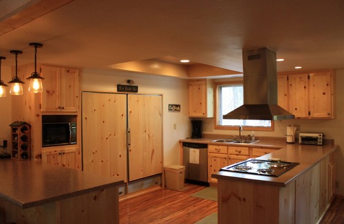 Pinetop Cabin | Experience a Cozy Pinetop Retreat Cabin getaway.