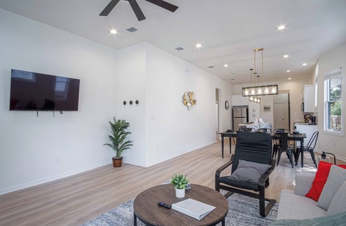 Eastside Promise Neighborhood Apartment | Experience Downtown Living: 3BR/3BA Perfect Stays