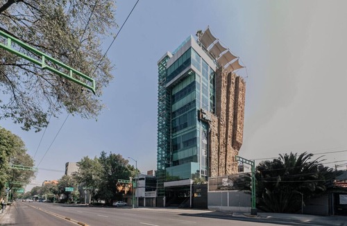 Benito Juarez Apartment | Experience Luxury at Mr. Herold Homes
