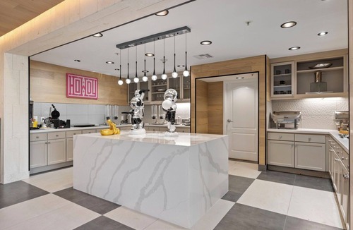 FM 1960 Hotel | Explore Houston’s Attractions from a Quiet Room, Perfect for a Relaxing Stay