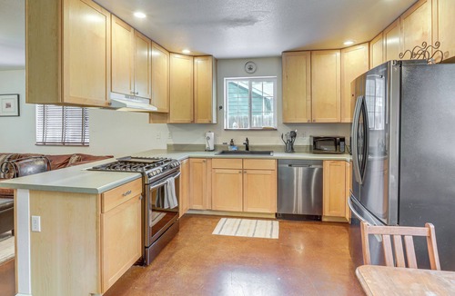 Mountainaire House | Explore the Coconino Forest! Flagstaff Cottage