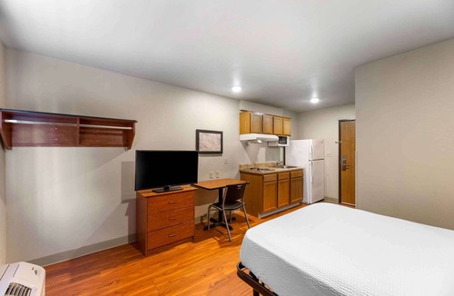 Lubbock Hotel | Extended Stay America Select Suites - Lubbock - South