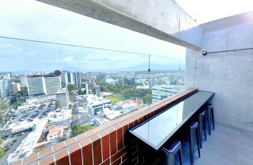 Zona 4 Apartment | F8 FIAMENE Cozy Luxury Apto+Wifi+TV+Gym+Laundry @Guatemala City, zona 10