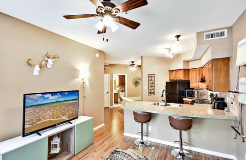 Lago Vista Condo | Fabulous, Tastful, And Fully Furnished Condo On Lake Travis Island Villa!