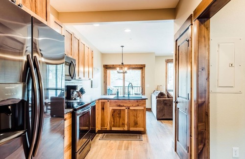 Estes Park Hotel | Fall River Village Resort