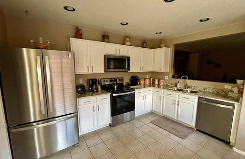 Surprise Farms House | 🌵FALL special! Heated pool at no extra charge! Visit the beautiful desert! 🌵 🌵