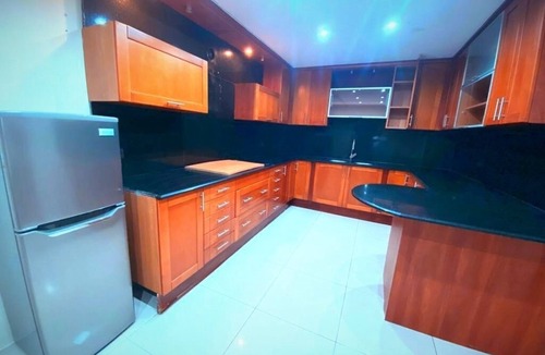 Zona 10 House | Familiar Relajante Para Grupos Grandes a 3 min Casa de Dios