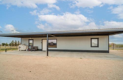 Seminole House | Family Fun! Quaint Seminole Home w/Grill & Patio