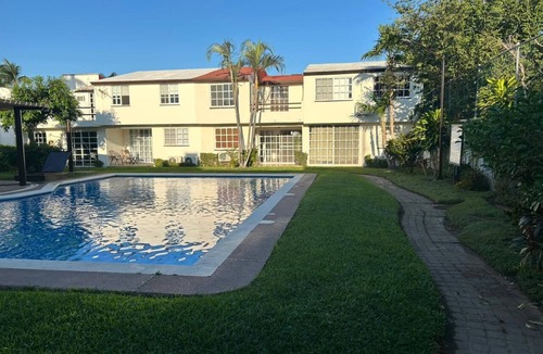 Granjas del Marques House | Family House for 10 People, Acapulco Diamante