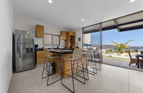 Tequesquitengo House | Family House Pool & Lake view 4 Bedrooms