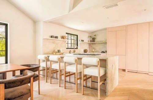 Norma Triangle House | Fantastic 4-bedroom house with AC in charming Los Angeles.