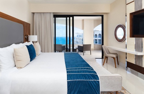 Santa Rosa Resort | Fantastic Getaway at Villa La Valencia in Cabo!