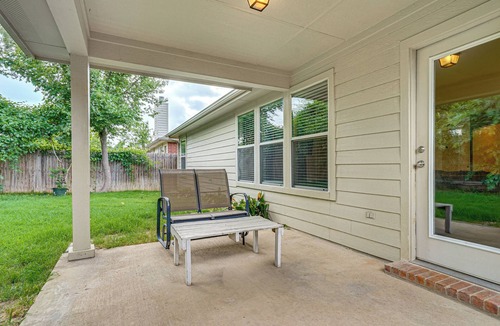 Fort Worth House | Fenced Yard & Patio! Family Escape in DFW Suburbs