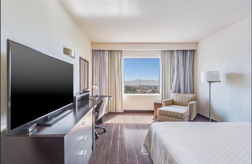 Monterrey Hotel | Fiesta Inn Monterrey Valle