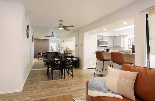 Far North Dallas Condo | FIFA 26 Easy access to stadium. Cozy 1BR condo in fantastic North Dallas w Pool