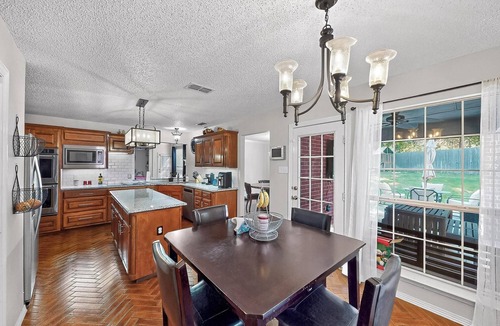 South Arlington House | MAJOR INTERNATIONAL SPORTING EVENT 2k26 Near AT&T with BBQ-Outdoor Dining-Board Games-Firepit-HotTub