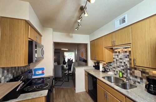 Uptown Apartment | FIFA World Cup Stay | 2BR Galleria Condo Pool