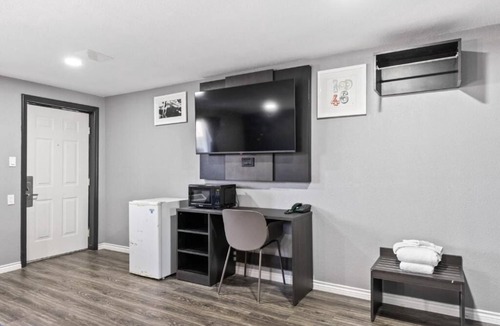 Cleburne Hotel | Find Your Quiet Retreat in a Private Room Perfect for Rest and Relaxation