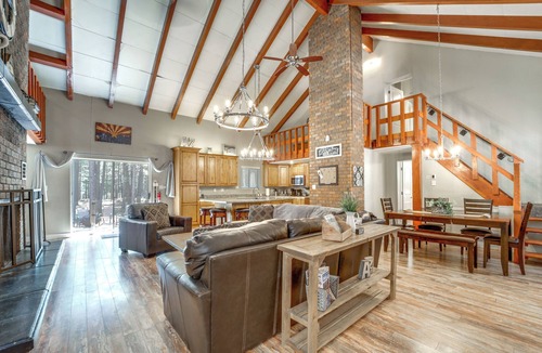 Heber Cabin | Fire Pit & Grill: Spacious 'Forest Lakes Chalet'