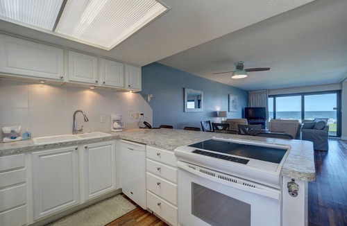Corpus Christi Condo | First Floor Beachfront Condo: Stunning Views. Steps from the Beach. Heated Pool.