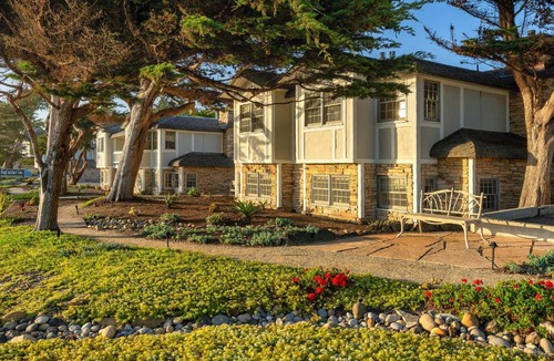 San Simeon Hotel | Fogcatcher Inn