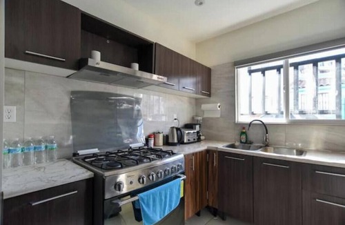 Merida Municipality Apartment | For 6, NO stairs, beach, Costco, well located!