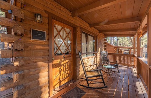 Christopher Creek Cabin | Forest Cabin 5 Old Glory