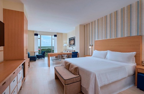 Downtown Cancun Hotel | Four Points by Sheraton Cancun Centro