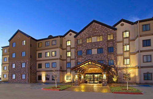 Odessa Condo | Free Breakfast. Outdoor Pool. Gym. Near the University of Texas Permian Basin!