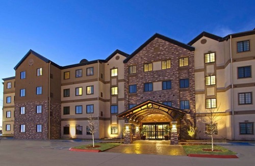 Odessa Condo | Free Breakfast. Outdoor Pool. Gym. Close to the University of Texas Permian Basin!