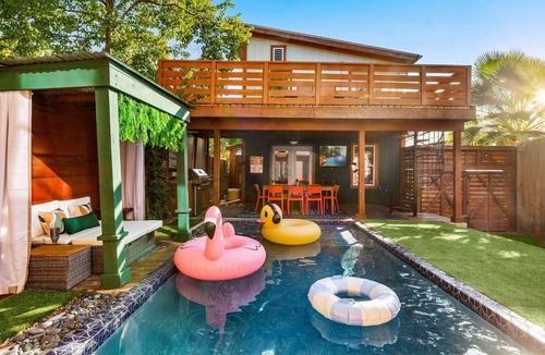 Alta Vista House | Free Heated Pool - BBQ - Cabana - Families -Casita