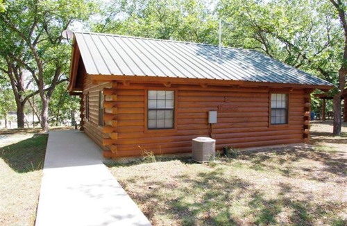 Leakey Cabin | Frio Pecan Farm Log Cabins 1-17