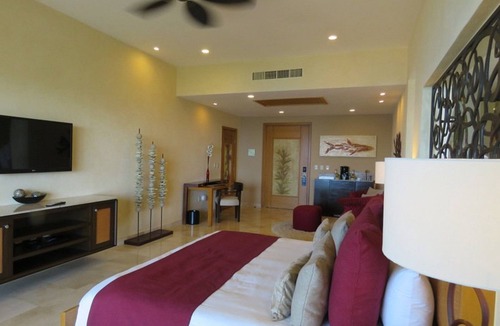 South Shore Hotel Area Resort | Garza Blanca Preserve Resort Puerto Vallarta, Mexico Junior Panorama Suite