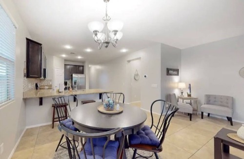 Glendale Sports and Entertainment District House | Getaway to Glendale