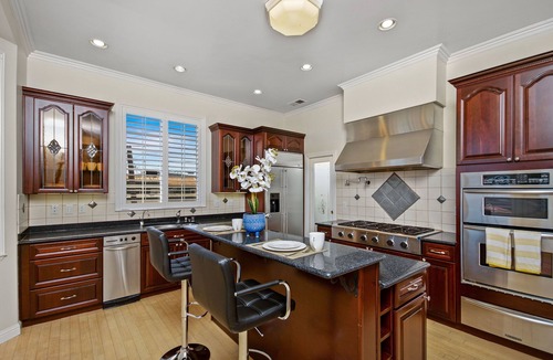 Downtown House | Glamorous South San Francisco Home