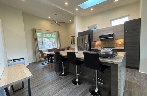 Moanalua House | GOLF COURSE FRONTAGE, HOME "B", RENT UP TO 5 HOMES TOGETHER IN 2027. NEAR JBPHH,