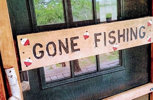 Voca Cabin | Gone Fishin'