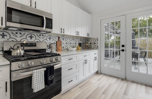McKinney House | Good Vibes House with Playground & Pet-Friendly!