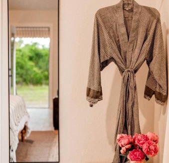 San Saba House | Gorgeous Tiny House with Fire Pit, Games and Barbecue in San Saba, Texas