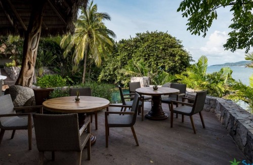 La Puntilla Villa | Grand 6BR Oceanfront Villa With Lush Jungle Views