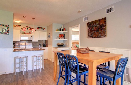 Port Aransas Condo | Great views, swimming pool, boardwalk to the beach, picnic tables, play area, co
